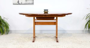Artica Dining Table