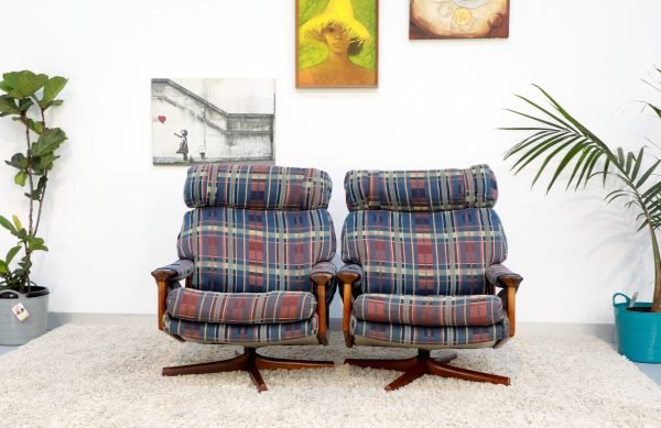 BEAUTIFUL TESSA T21 Armchairs