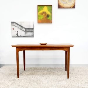 Danish deluxe Dining Table