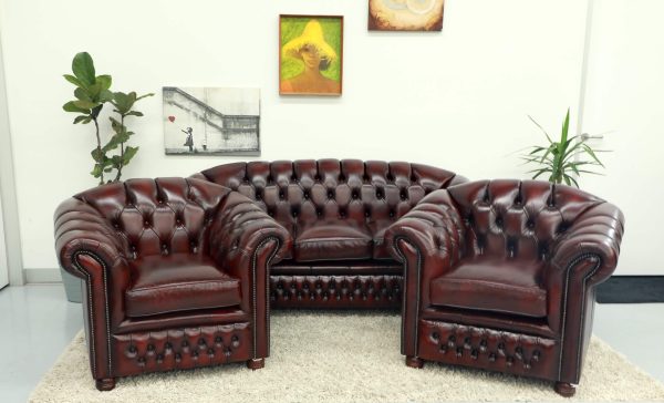 CHESTERFIELD LEATHER LOUNGE SUITE