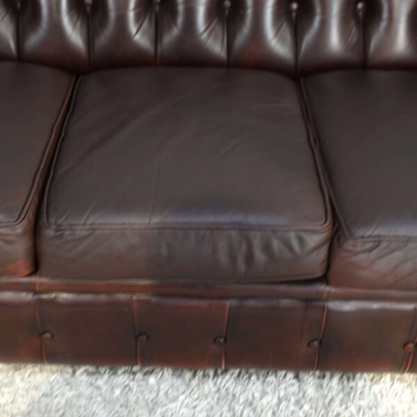 GENUINE LEATHER MORAN CHESTERFIELD 3 SEATER SOFA CHAIRS - Image 4