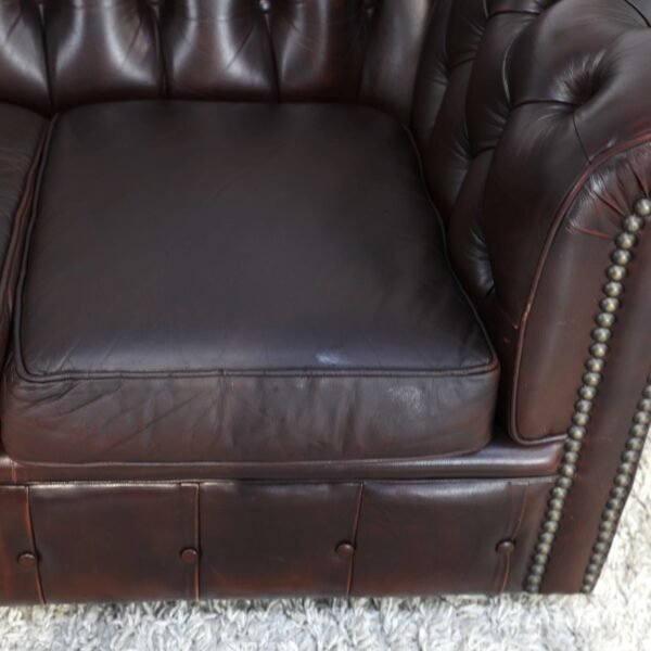 GENUINE LEATHER MORAN CHESTERFIELD 3 SEATER SOFA CHAIRS - Image 5