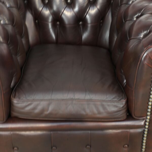 GENUINE LEATHER MORAN CHESTERFIELD 3 SEATER SOFA CHAIRS - Image 16