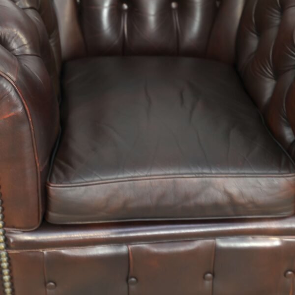 GENUINE LEATHER MORAN CHESTERFIELD 3 SEATER SOFA CHAIRS - Image 17