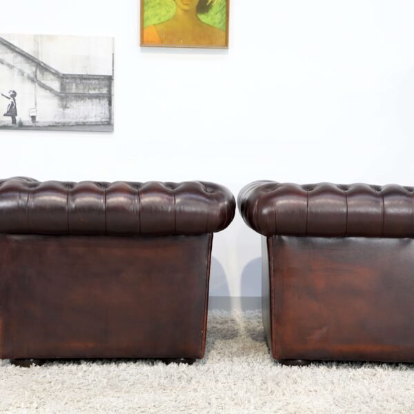 GENUINE LEATHER MORAN CHESTERFIELD 3 SEATER SOFA CHAIRS - Image 23