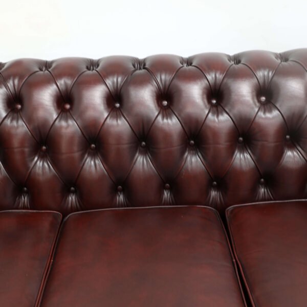 Beautiful Genuine Leather CHESTERFIELD 3 Seater SOFA - Image 4