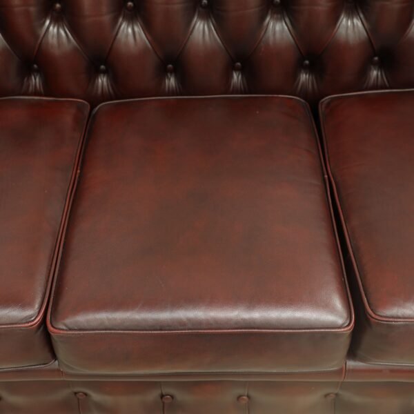 Beautiful Genuine Leather CHESTERFIELD 3 Seater SOFA - Image 7