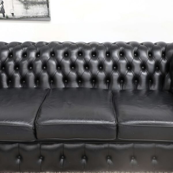 Genuine Leather Black CHESTERFIELD 3 Seater SOFA BED - Image 9