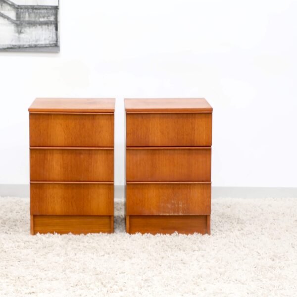 RETRO VINTAGE MIDCENTURY PAIR OF BEDSIDE TABLES - Image 2