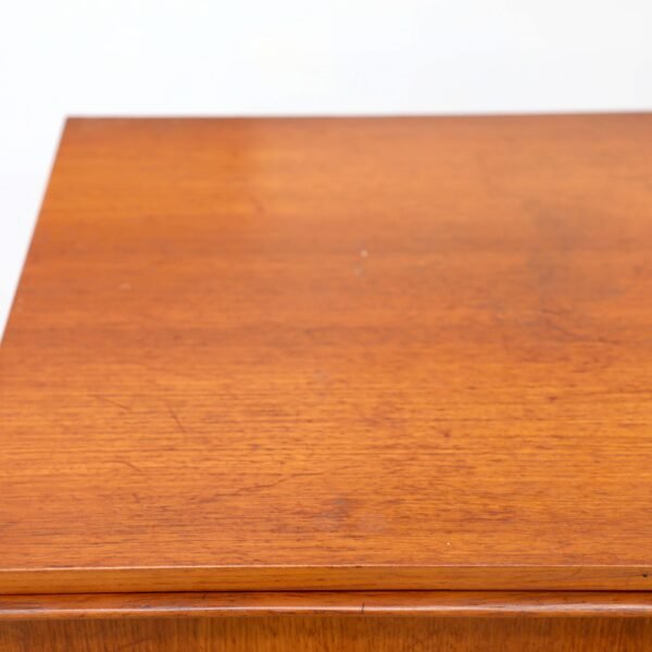 RETRO VINTAGE MIDCENTURY PAIR OF BEDSIDE TABLES - Image 4