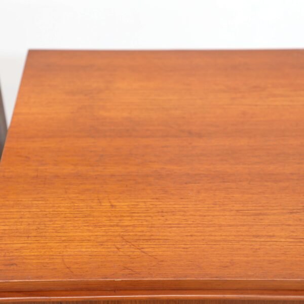 RETRO VINTAGE MIDCENTURY PAIR OF BEDSIDE TABLES - Image 6