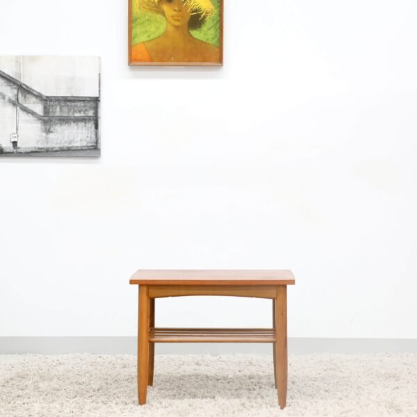 RETRO VINTAGE COFFEE TABLE WITH RACK - Image 8