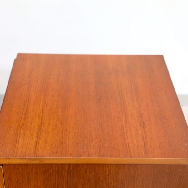 RETRO VINTAGE MIDCENTURY PAIR OF BEDSIDE TABLES - Image 16