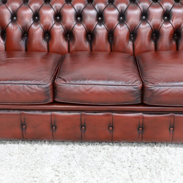 Stunning Genuine Leather CHESTERFIELD MORAN 3 seater Sofax2 - Image 8