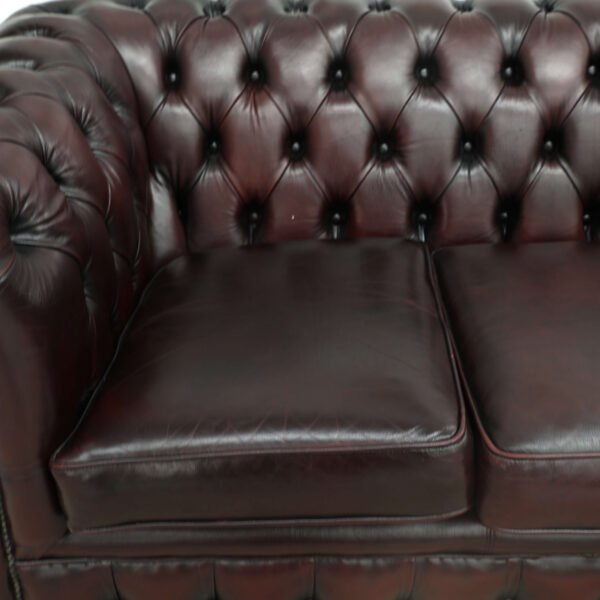 GENUINE LEATHER CHESTERFIELD PAIR OF 3 SEATER SOFA - Image 21