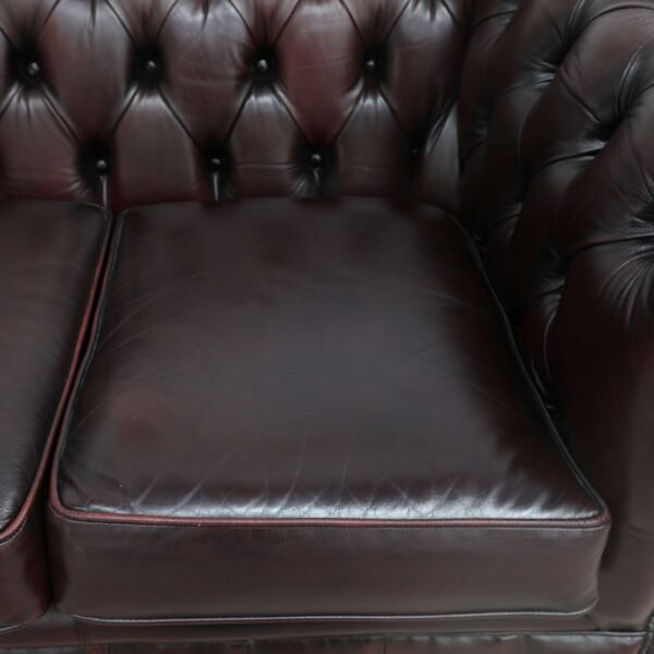 GENUINE LEATHER CHESTERFIELD PAIR OF 3 SEATER SOFA - Image 23