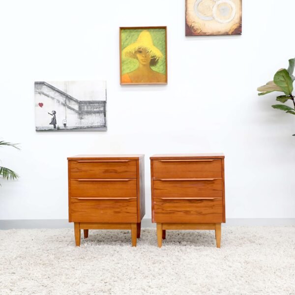 RETRO VINTAGE MIDCENTURY PAIR OF BEDSIDE TABLES - Image 2