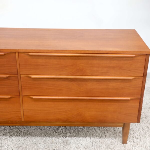 RETRO VINTAGE MIDCENTURY CHEST OF DRAWERS DRESSER - Image 4