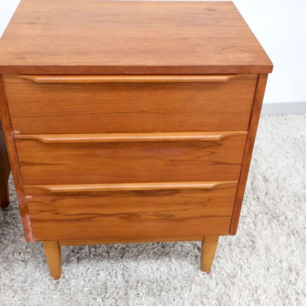 RETRO VINTAGE MIDCENTURY PAIR OF BEDSIDE TABLES - Image 5