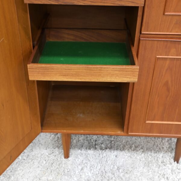 Retro Vintage Teak BURGESS Cocktail Cabinet Highboard - Image 7