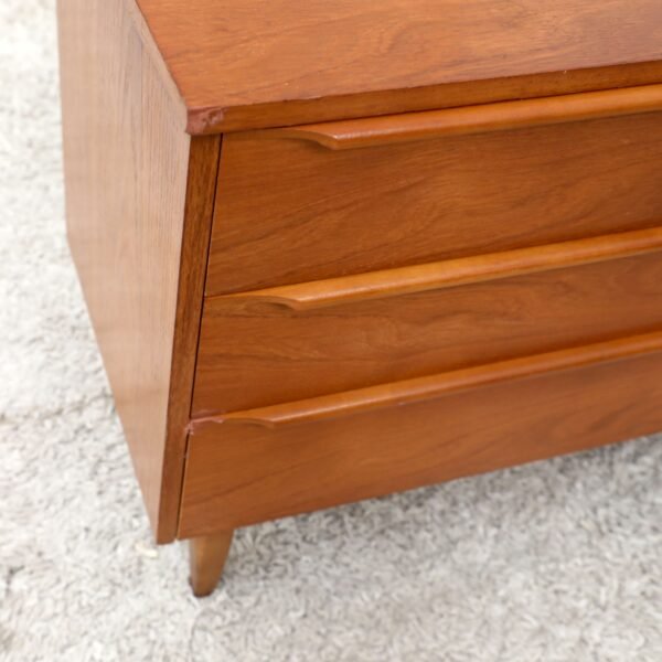 RETRO VINTAGE MIDCENTURY CHEST OF DRAWERS DRESSER - Image 9