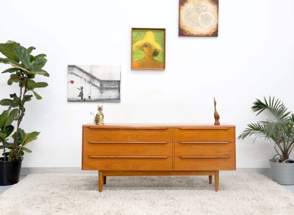 RETRO VINTAGE MIDCENTURY CHEST OF DRAWERS DRESSER
