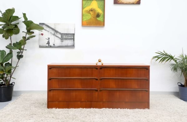 RETRO VINTAGE MIDCENTURY CHEST OF DRAWERS DRESSER