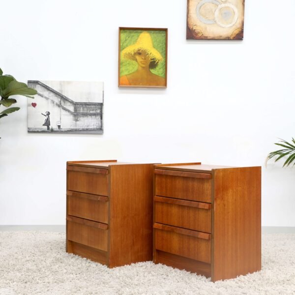 RETRO VINTAGE QUEEN BEDHEAD WITH DRAWERS - Image 9