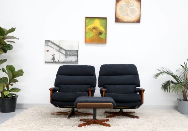 Vintage Tessa Executive Swivel Chairs With Stool