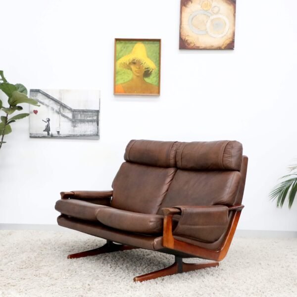 RETRO VINTAGE TESSA T21 SOFA - Image 17