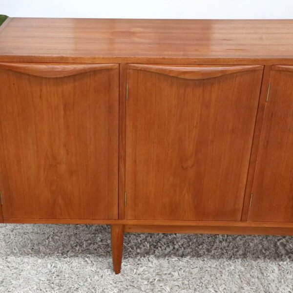 RETRO VINTAGE MID CENTURY CHISWELL BUFFET SIDEBOARD - Image 3