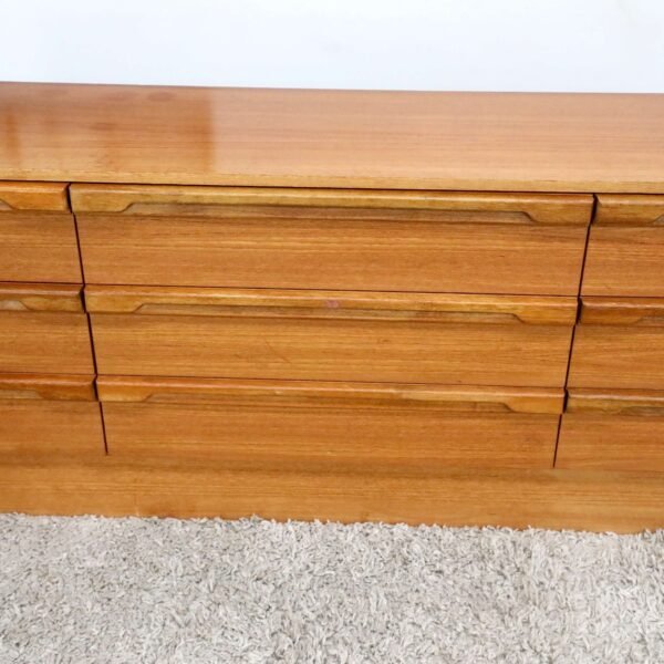 RETRO VINTAGE MACROB CHEST OF DRAWERS DRESSER - Image 4