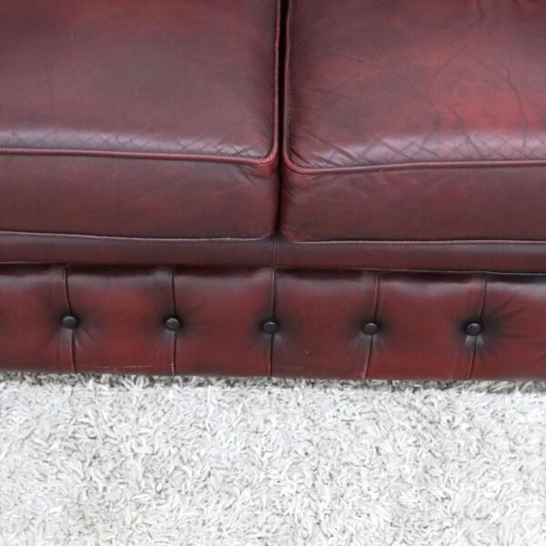 GENUINE LEATHER CHESTERFIELD 2 SEATER SOFA - Image 8