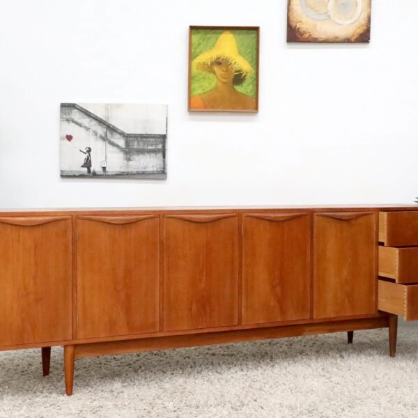 RETRO VINTAGE MID CENTURY CHISWELL BUFFET SIDEBOARD - Image 9