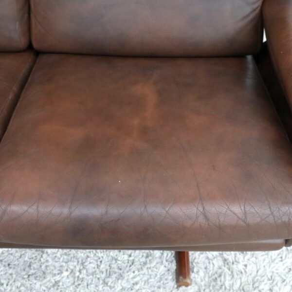 RETRO VINTAGE TESSA T21 SOFA - Image 6