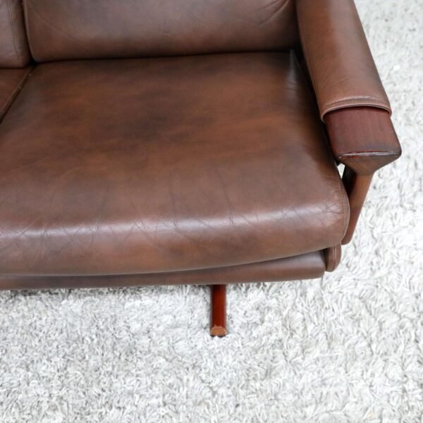 RETRO VINTAGE TESSA T21 SOFA - Image 6