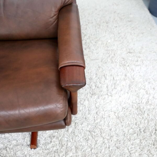 RETRO VINTAGE TESSA T21 SOFA - Image 7