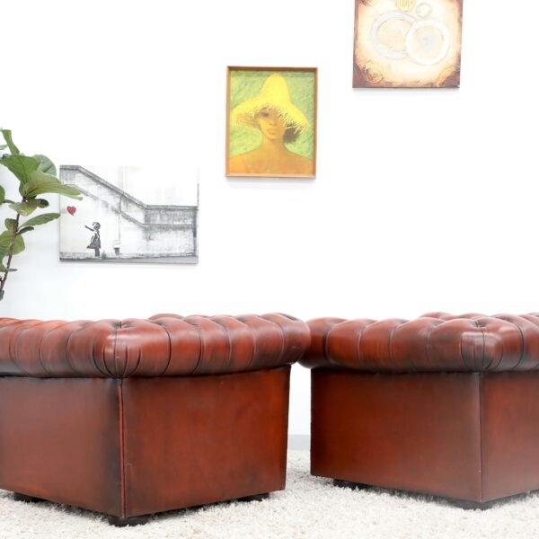 GENUINE LEATHER MORAN CHESTERFIELD 4 SEATER SOFA AND TUBCHAIRS - Image 36