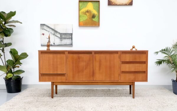 RETRO VINTAGE WRIGHTBILT BUFFET SIDEBOARD