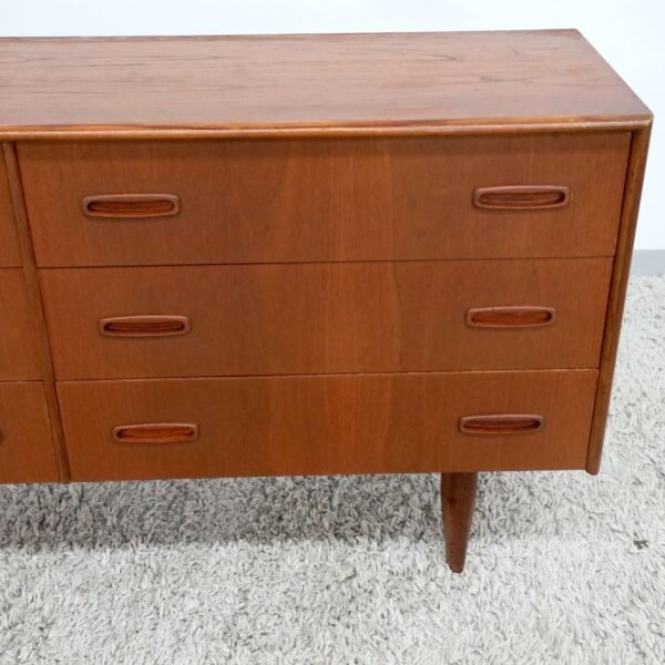 Retro Vintage Midcentury Burgess Dresser Sideboard - Image 4