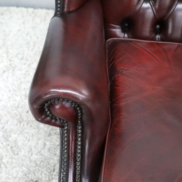 GENUINE LEATHER CHESTERFIELD 3 SEATER SOFA AND WING CHAIRS - Image 26