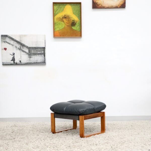VINTAGE TESSA ATLANTIS SWIVEL CHAIR AND OTTOMAN - Image 24