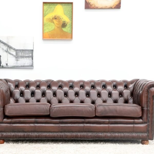STUNNING VINTAGE CHESTERFIELD PAIR OF 3 SEATER SOFA - Image 2