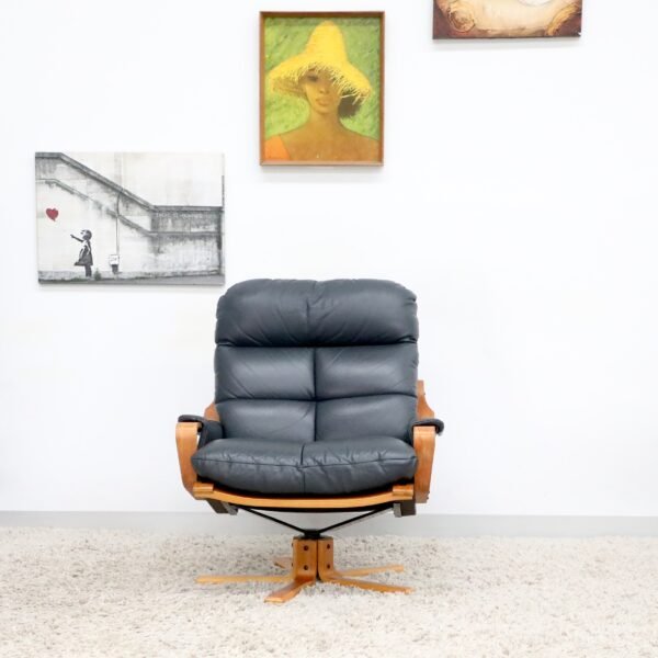 VINTAGE TESSA ATLANTIS SWIVEL CHAIR AND OTTOMAN - Image 2