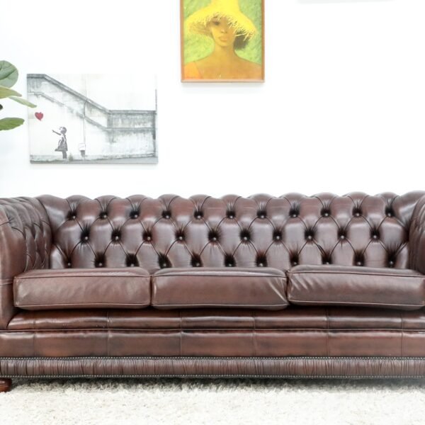 STUNNING VINTAGE CHESTERFIELD PAIR OF 3 SEATER SOFA - Image 23