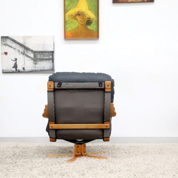VINTAGE TESSA ATLANTIS SWIVEL CHAIR AND OTTOMAN - Image 13