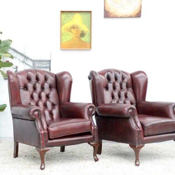 BEAUTIFUL CHESTERFIELD 3 SEATER SOFA AND WING CHAIRS - Image 30