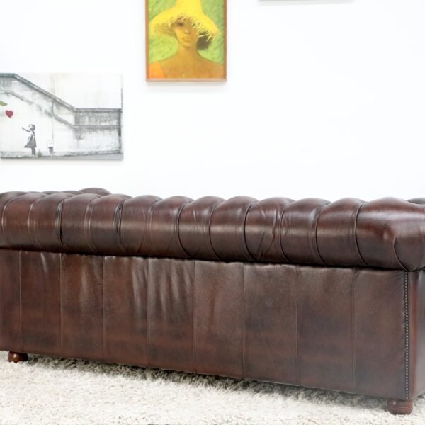 STUNNING VINTAGE CHESTERFIELD PAIR OF 3 SEATER SOFA - Image 37