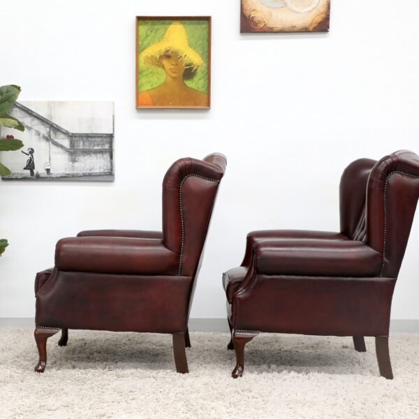 BEAUTIFUL CHESTERFIELD 3 SEATER SOFA AND WING CHAIRS - Image 35