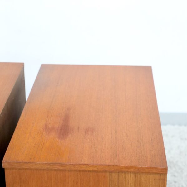 RETRO VINTAGE RELIANCE PAIR OF BEDSIDE TABLES - Image 16
